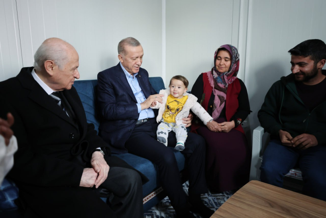 Cumhurbaşkanı Erdoğan Adıyaman'da konteyner kenti ziyaret etti